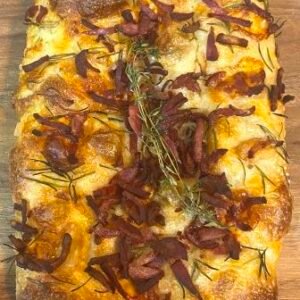 Focaccia Provolone e Calabresa