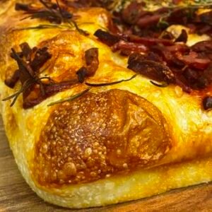 Focaccia Provolone e Calabresa
