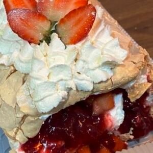 Pavlova Roll