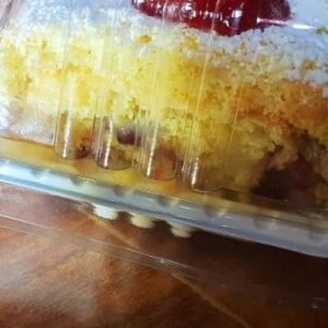 Rocambole Ninho com Morango